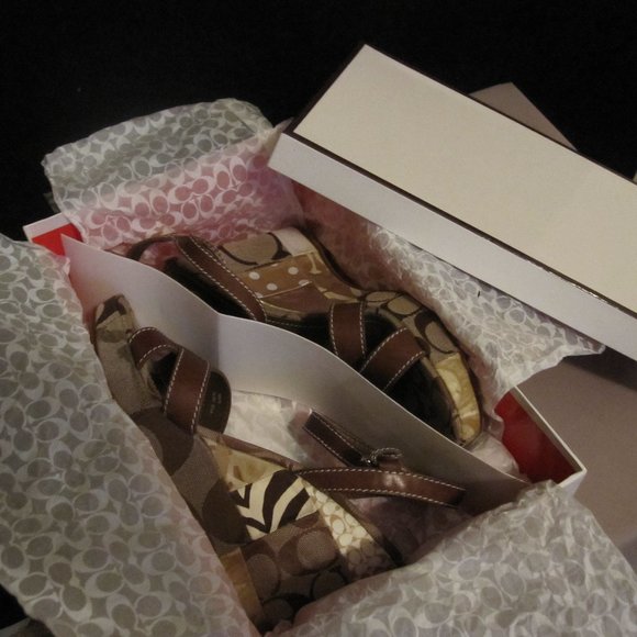 Coach Alina Patchwork Wedge 8.5 - Picture 8 of 8